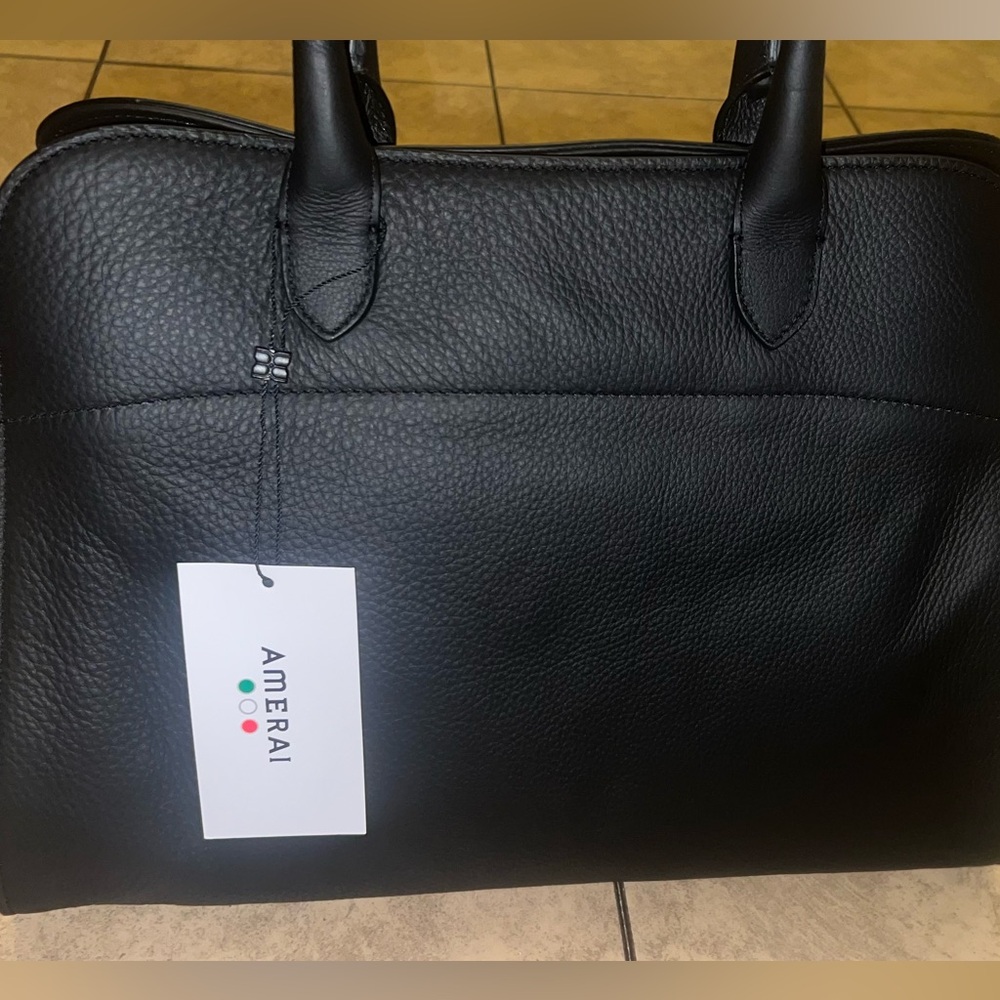 Elegant Black Tote Bag - Picture 3 of 10